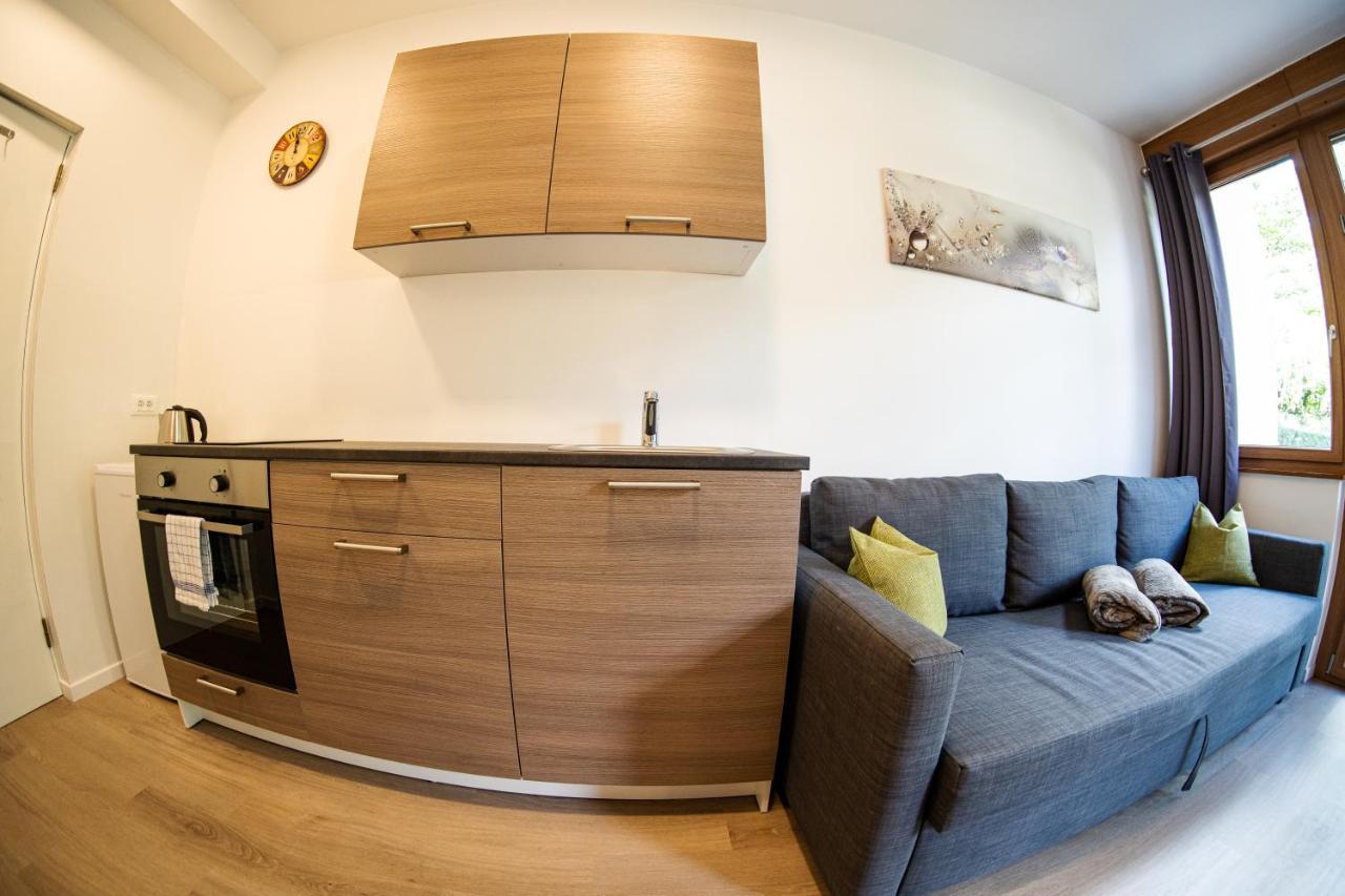 Flow Apartments Winkel Studio Мерано Екстериор снимка