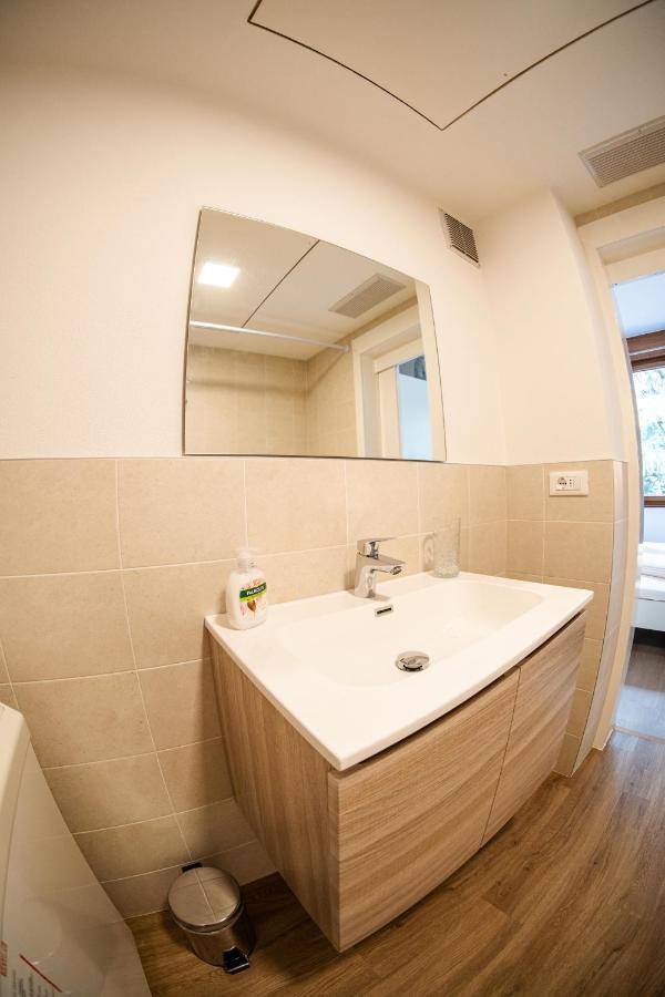 Flow Apartments Winkel Studio Мерано Екстериор снимка